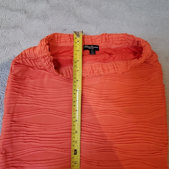 Mini skirt - Picture 3 of 3